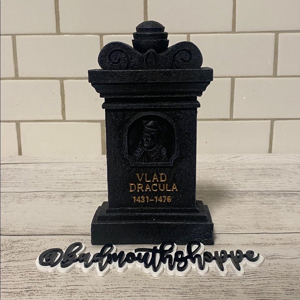 *Michaels Halloween Resin Tombstone Decor - Vlad Dracula Vampire Monster